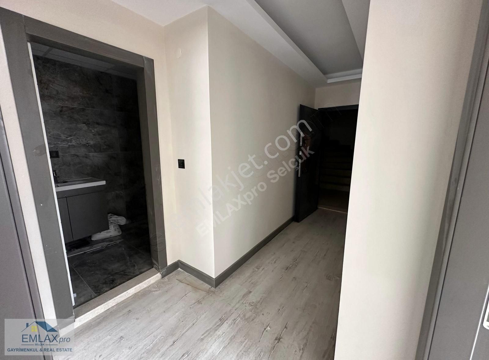 Selçuk 14 Mayıs Satılık Daire 14 Mayıs Mahallesinde Satılık Sıfır 2+1 Uygun Fiyatlı Daire