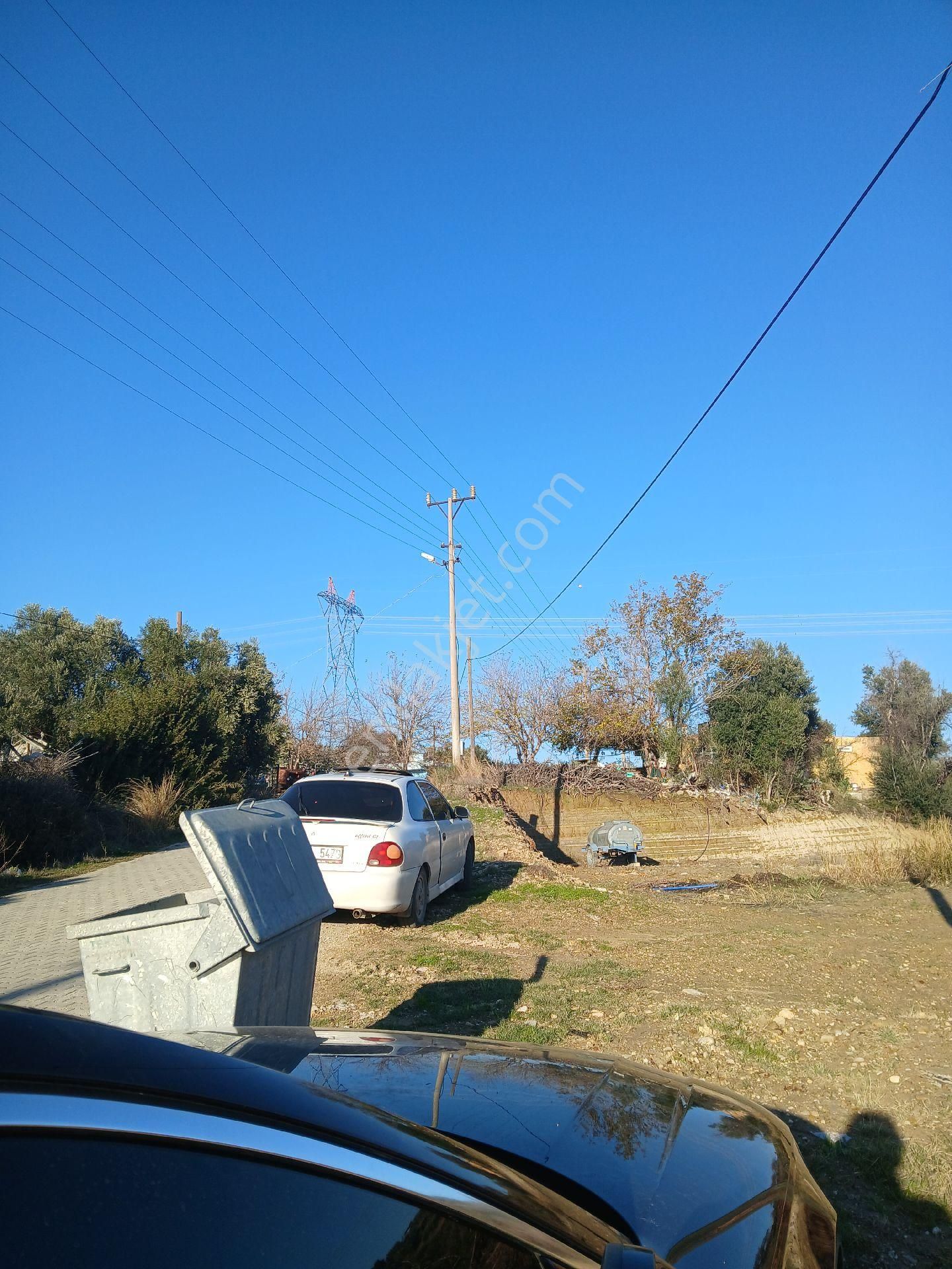 Köy İçi Yolu Suyu Elektriği Olan Hemen Ev Yapmaya Uygun Köy İçi Arsa - Görsel 7