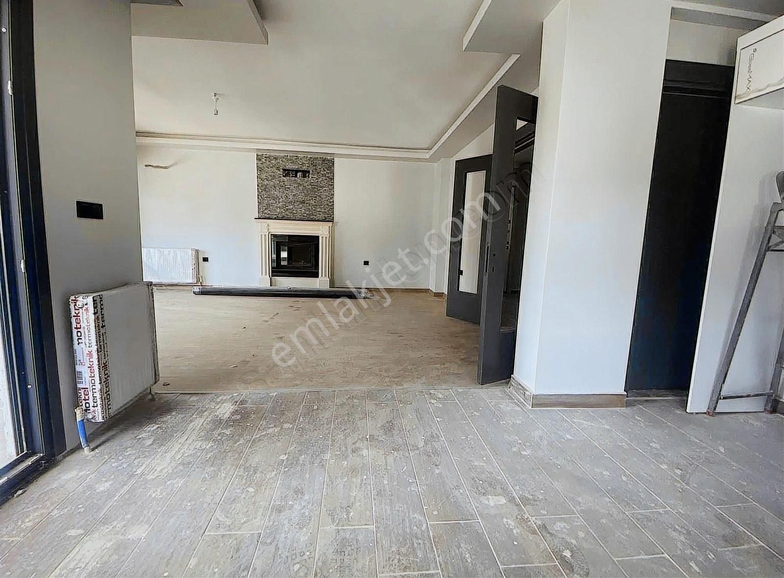 Taşınmaya Hazır 0 Villalar Muhteşem Konum Orman Yanı Başında - Görsel 16