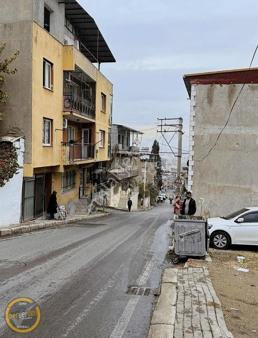 Karabağlar Peker Satılık Bina Karabağlar'da Arsa Fiyatına Acil Satılık 2 Katlı Bina