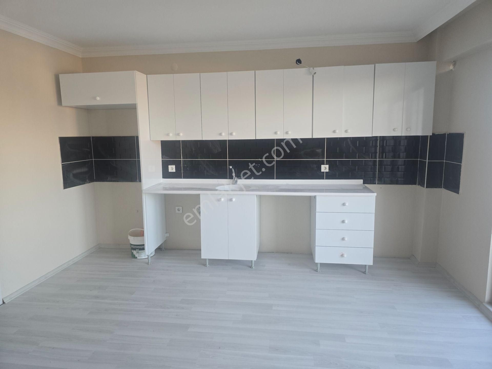 Han Emlak'tan Umurbey'de Deniz Manzaralı Satılık 2+1 Daire - Görsel 5