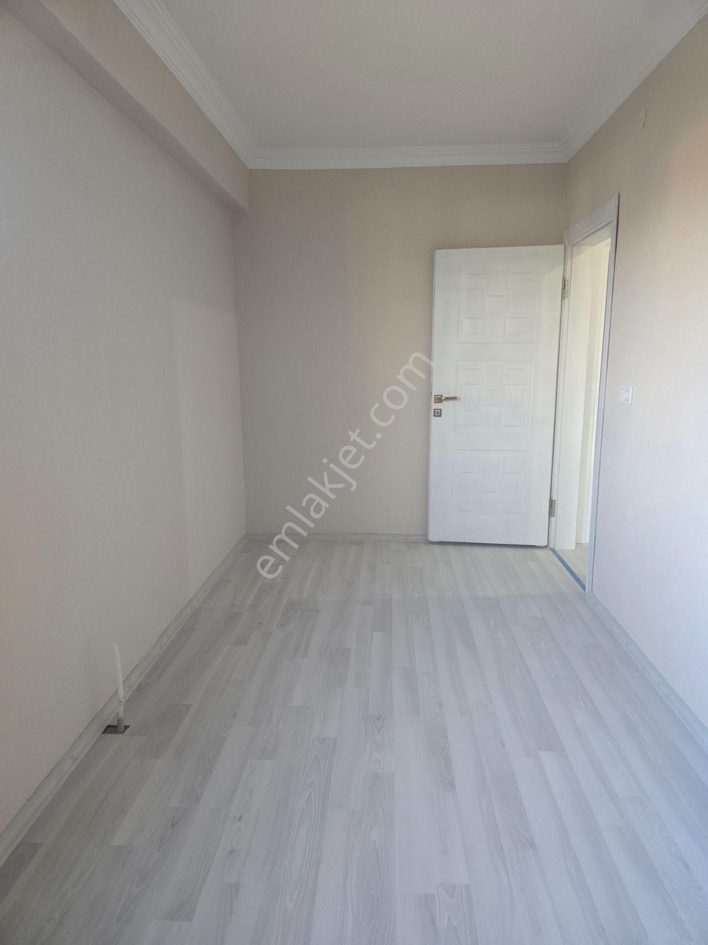 Han Emlak'tan Umurbey'de Deniz Manzaralı Satılık 2+1 Daire - Görsel 13