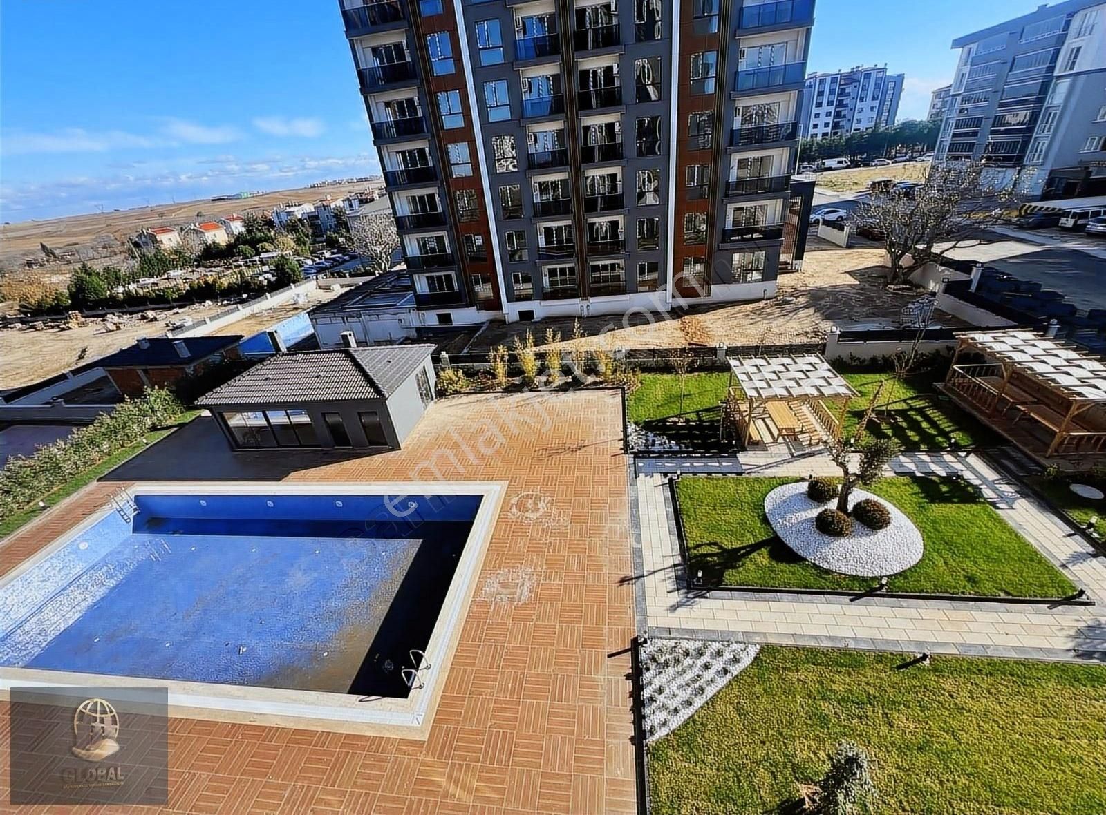 Çorlu Hürriyet Satılık Daire Hürriyet Mah Gümüş Towers Yatırımlık 1+1 Daire Fırsatı