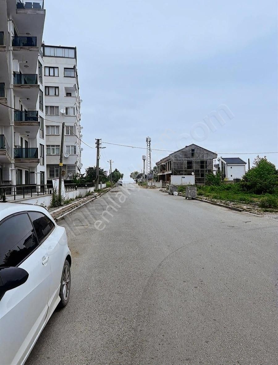 Çınarcık Karpuzdere Satılık Daire Havuzlu Sitede Temiz Eşyalı Daire