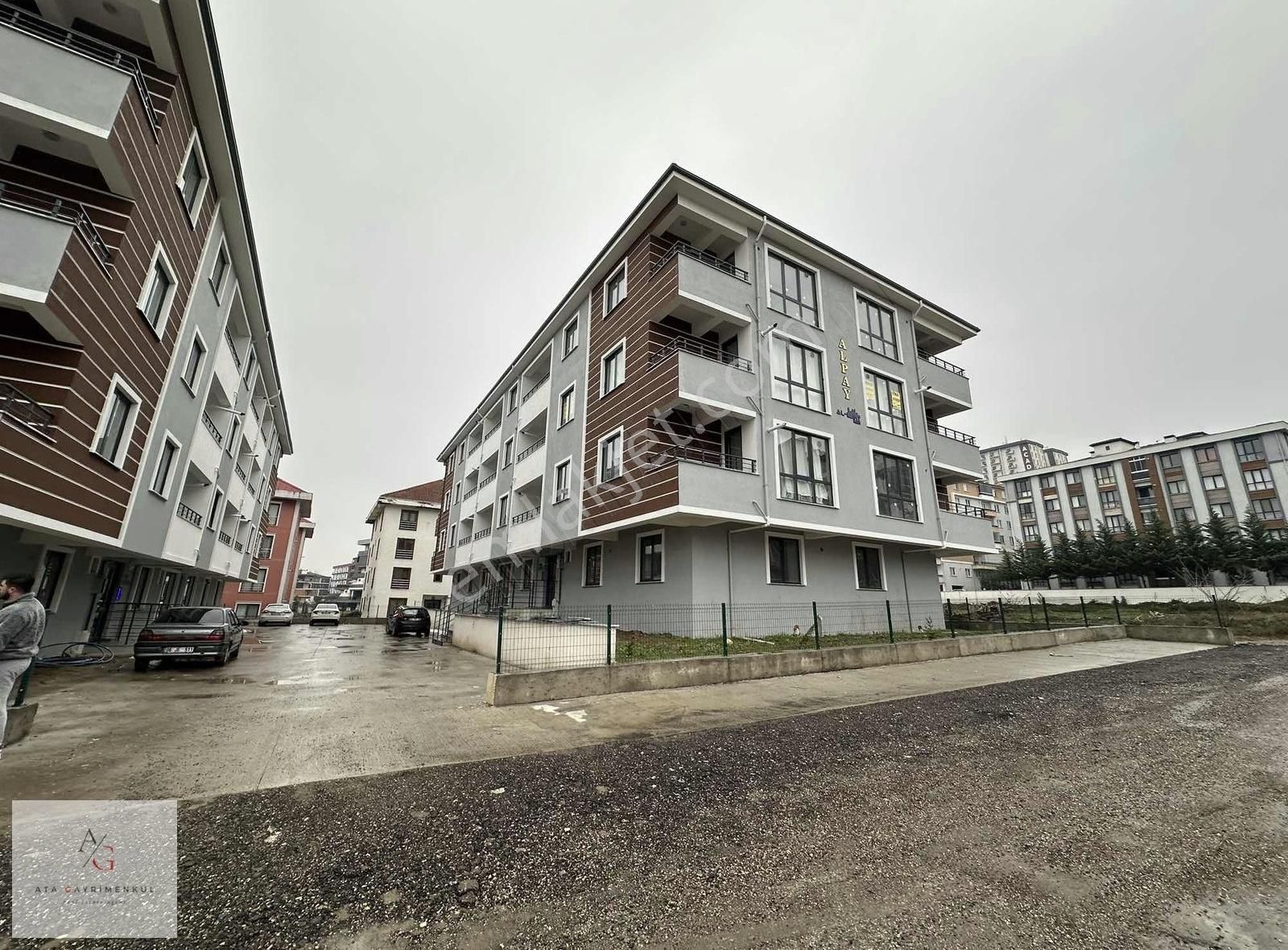 Düzce Merkez Şehit Murat Demir Kiralık Daire Ata Gayrimenkul | Konuralp Cafeler Cad.boş 1+1 Kiralık