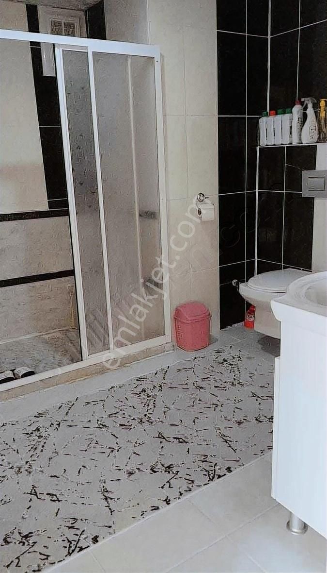 Bağlar Bağcılar Kiralık Daire Turan Gayrimenkul'den Kiralık 4+1 Daire