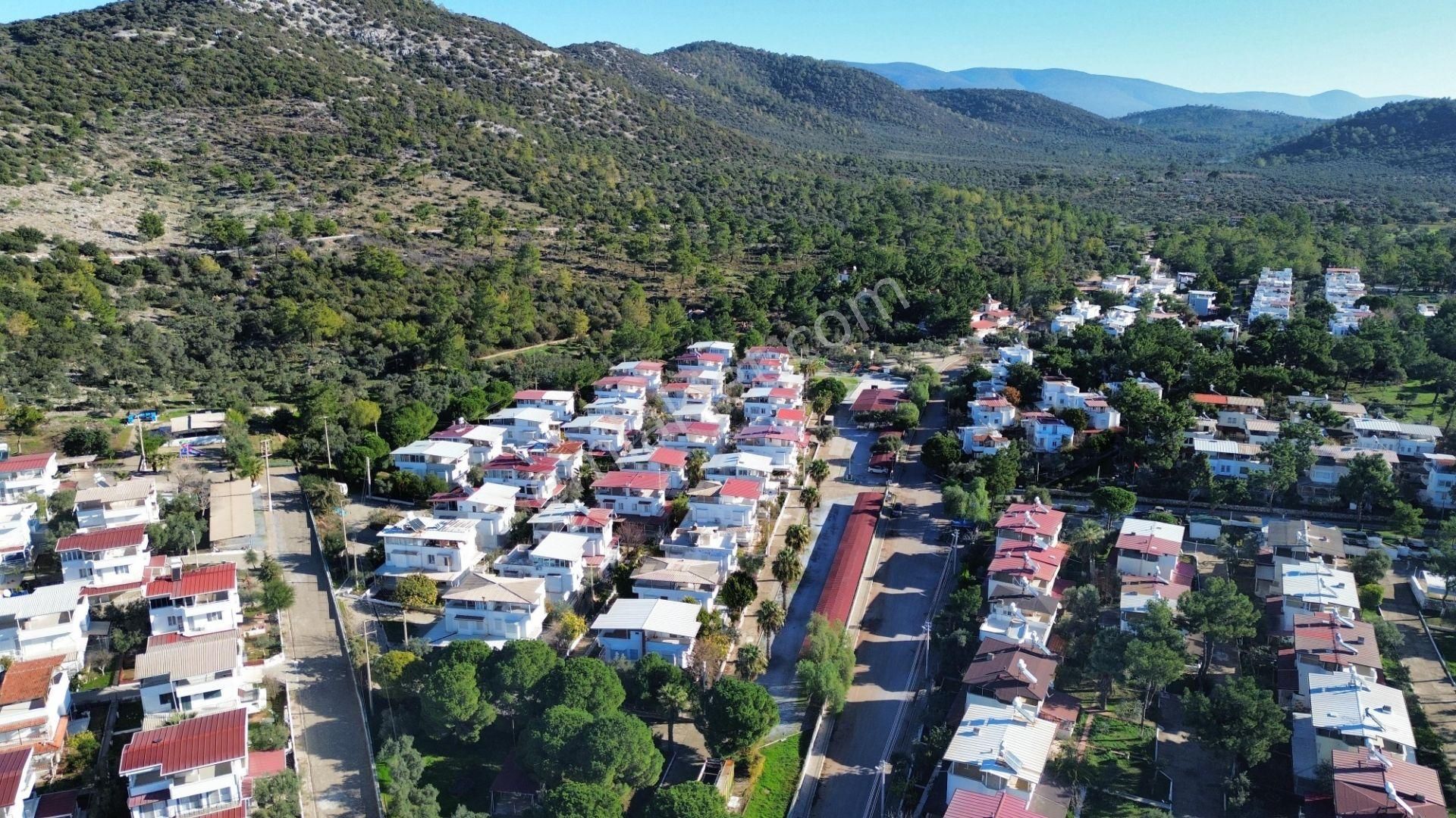 Milas Bozbük Satılık Villa Remax Zümrüt'ten Denize 300 Metre Villa