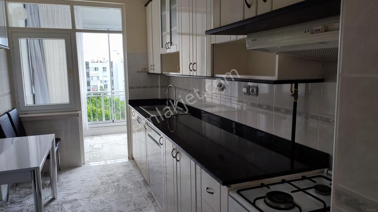 Muratpaşa Fener Kiralık Daire Terracity Dibinde, Pencereden Deniz Gören 3+1 Kiralık Daire.