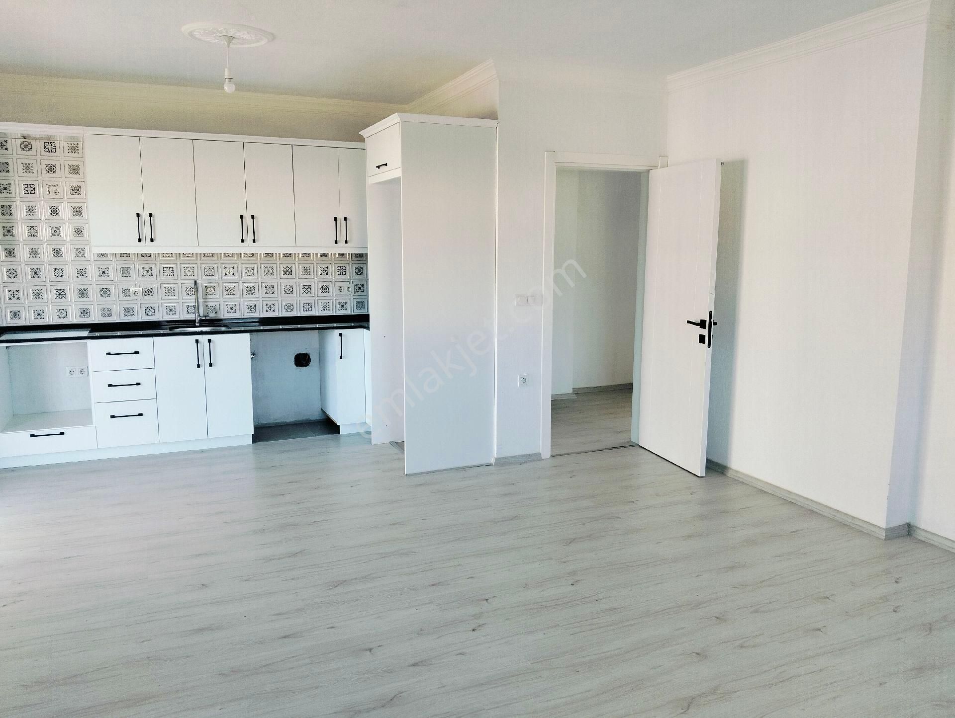 Çalıcada Kiralık Geniş 2+1 Daire - Görsel 10