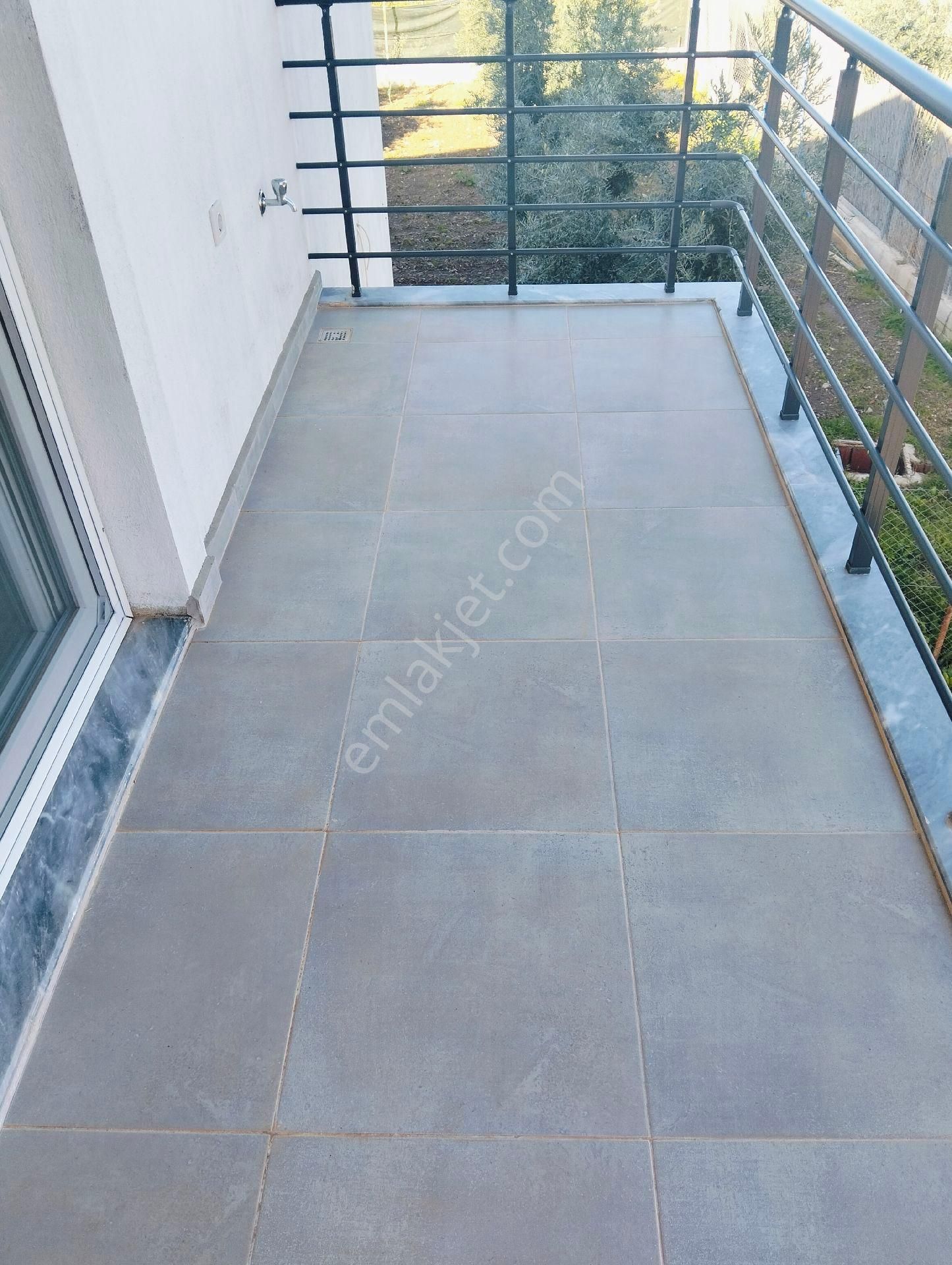 Çalıcada Kiralık Geniş 2+1 Daire - Görsel 16