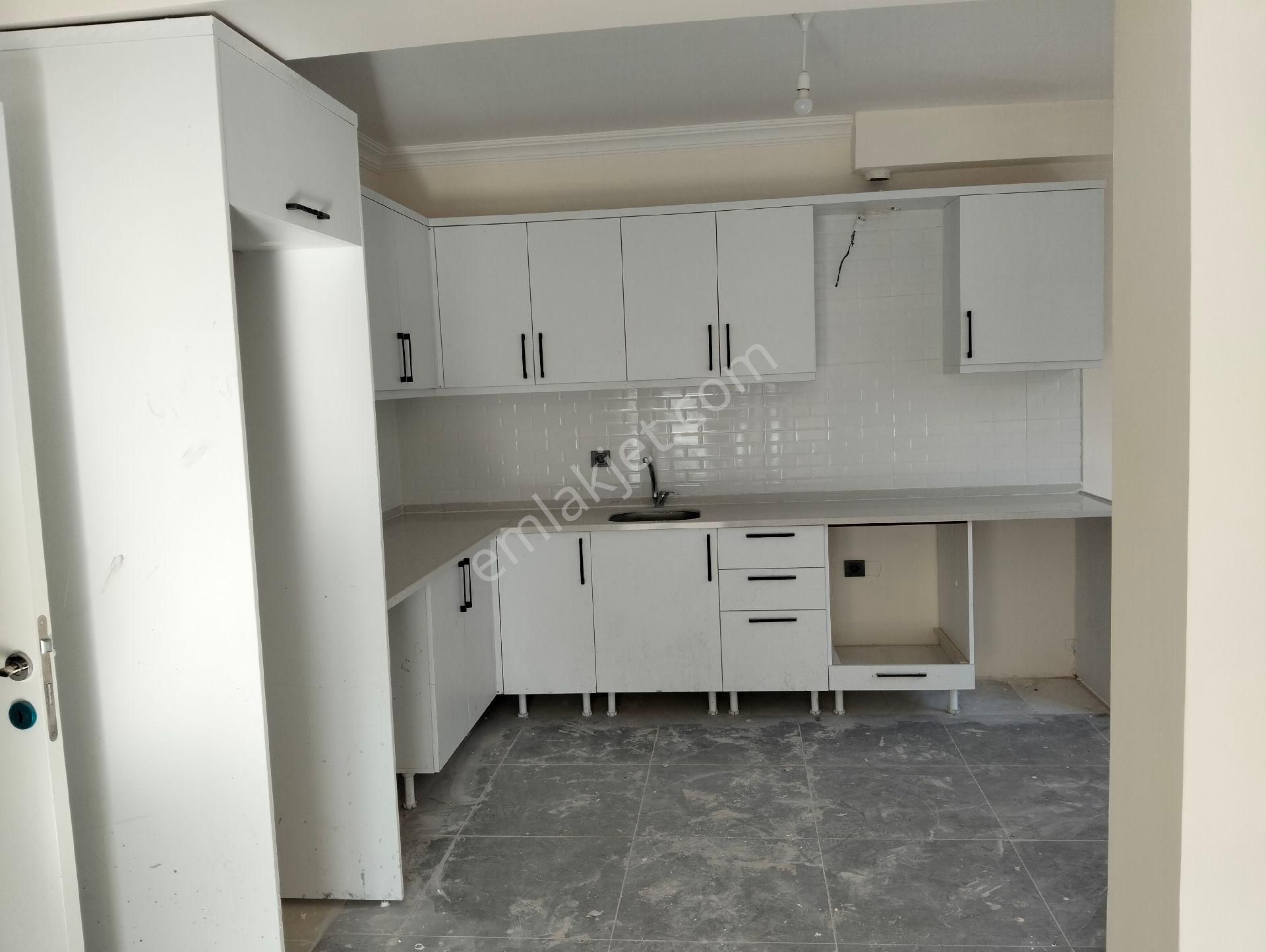 Esenköyde Kiralık 4+1 Yeni Daire