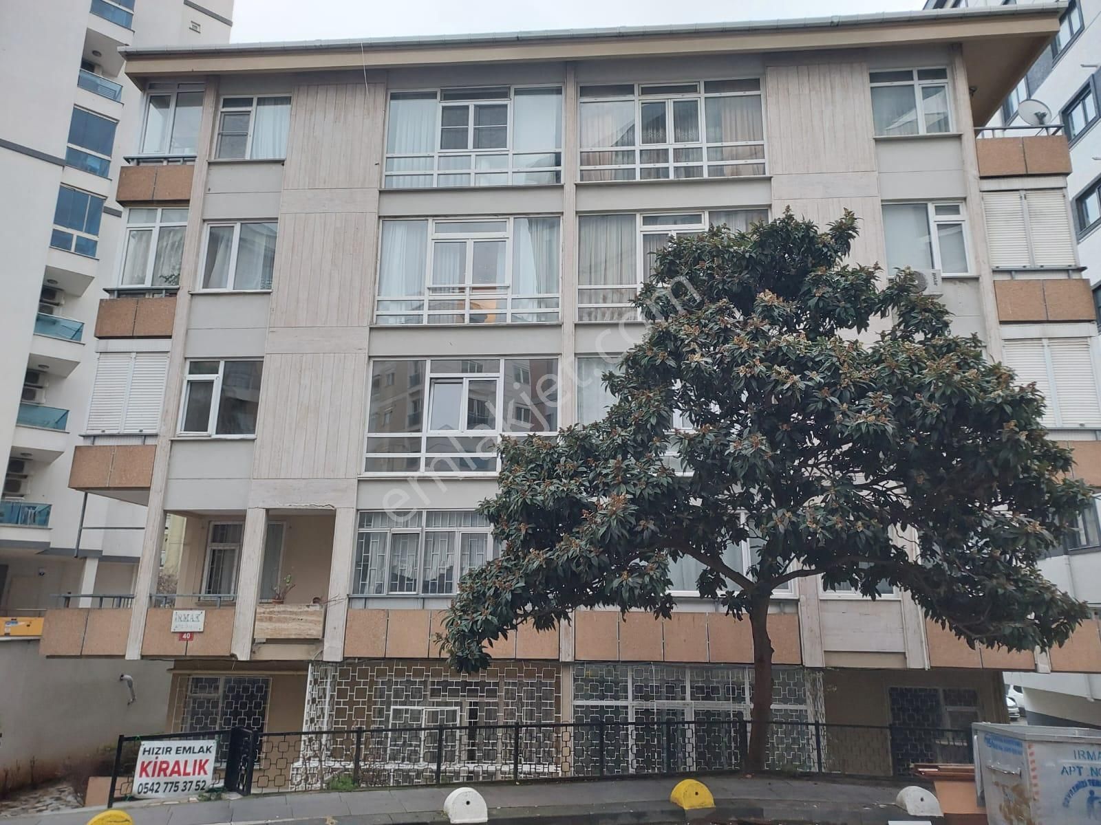 Kadıköy Göztepe Kiralık Daire Hızır Turizm Emlak’ Dan Göztepe' De 2+1 Merkezi Sistem Kiralık Daire