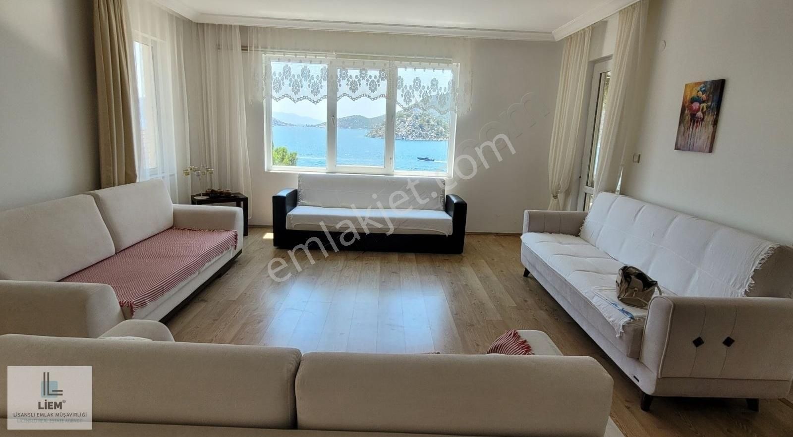 Marmaris Bozburun Satılık Müstakil Ev Bozburun'da Satılık Deniz Manzaralı 716 M2 Arsada Müstakil Bina