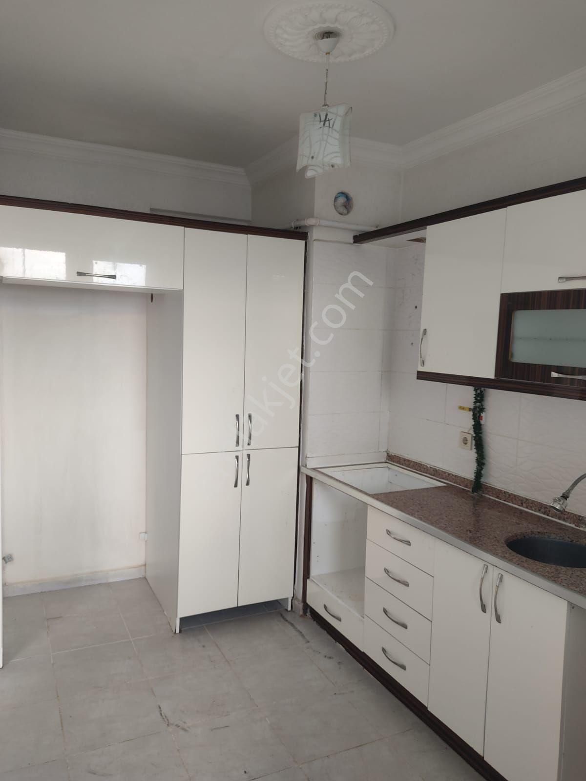 Şahinbey Akkent Kiralık Daire Akkent'te Site İçi Tramvaya Yakın Kiralık 2+1 Daire..