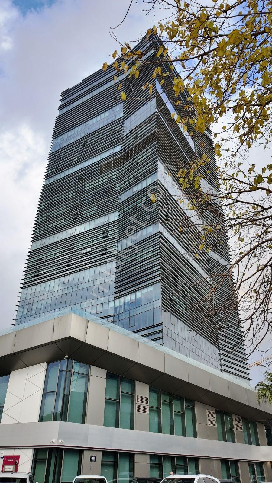 İzmir Bayraklı Satılık Büro Portınn Den Bayraklı Tower Da Satılık Deniz Cephe 94 M2 Ofis