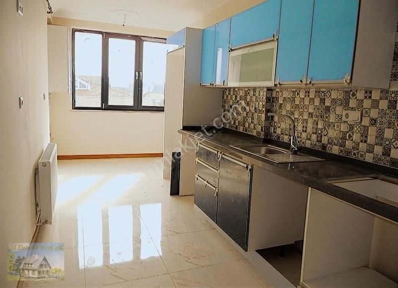 Bandırma Paşakonak Kiralık Daire Royal Hastane Karşısı Ayrı Mutfaklı Geniş 1+1 Kiralık Daire