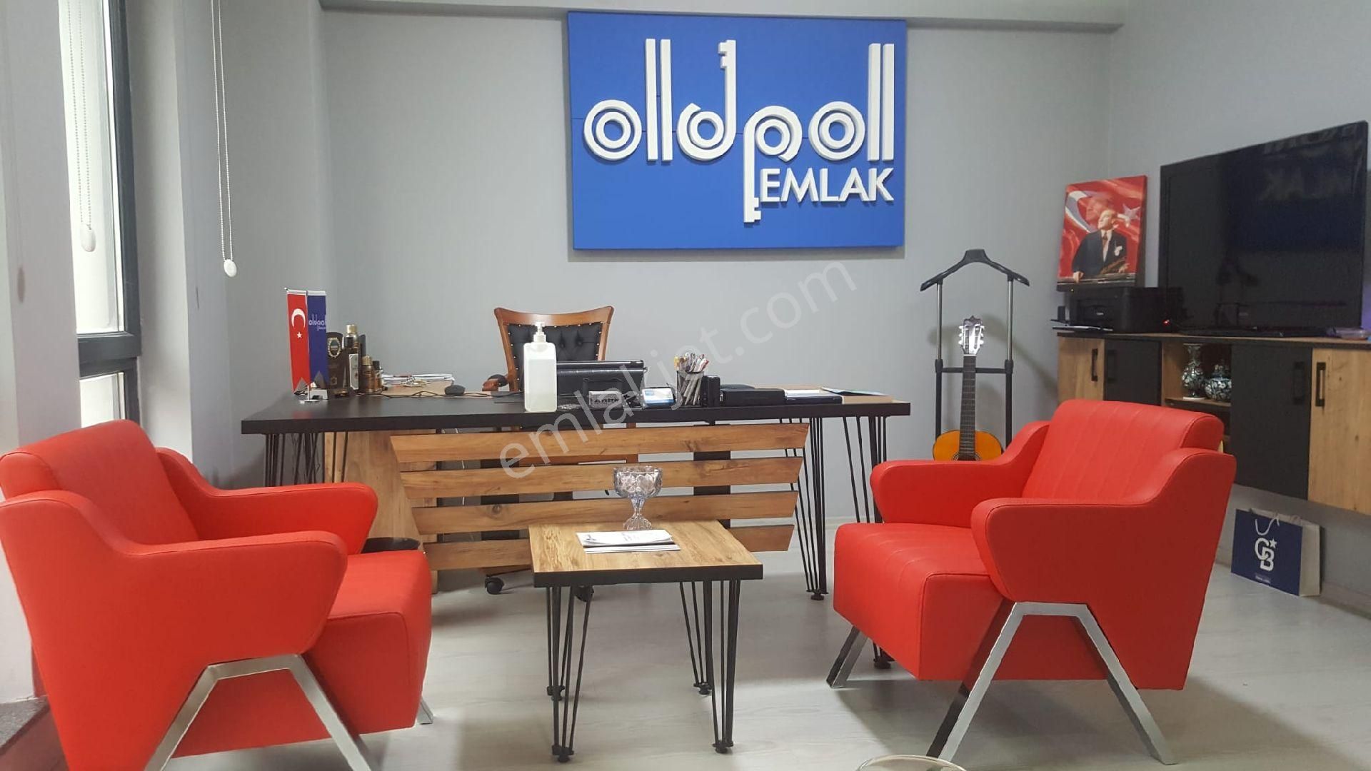 Eskişehir Tepebaşı Kiralık Büro Oldpol Emlak'tan Lüks 1+1 Ara Kat Kombılı Boş Ofis