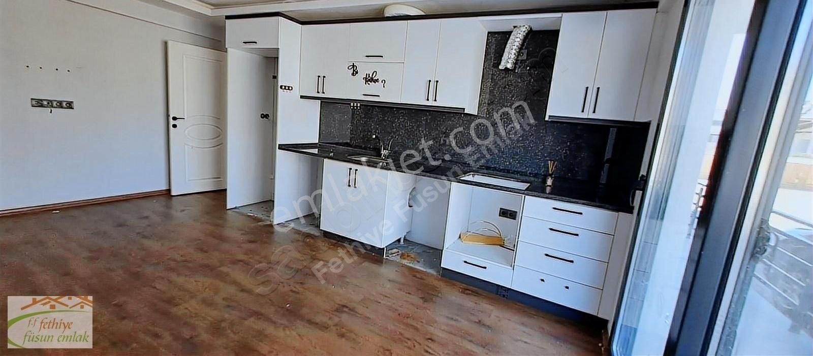 Fethiye Çamköy Kiralık Daire Füsun Emlak'tan Çamköy Mah. Giriş Katı 2+1 Daire Kiralıktır