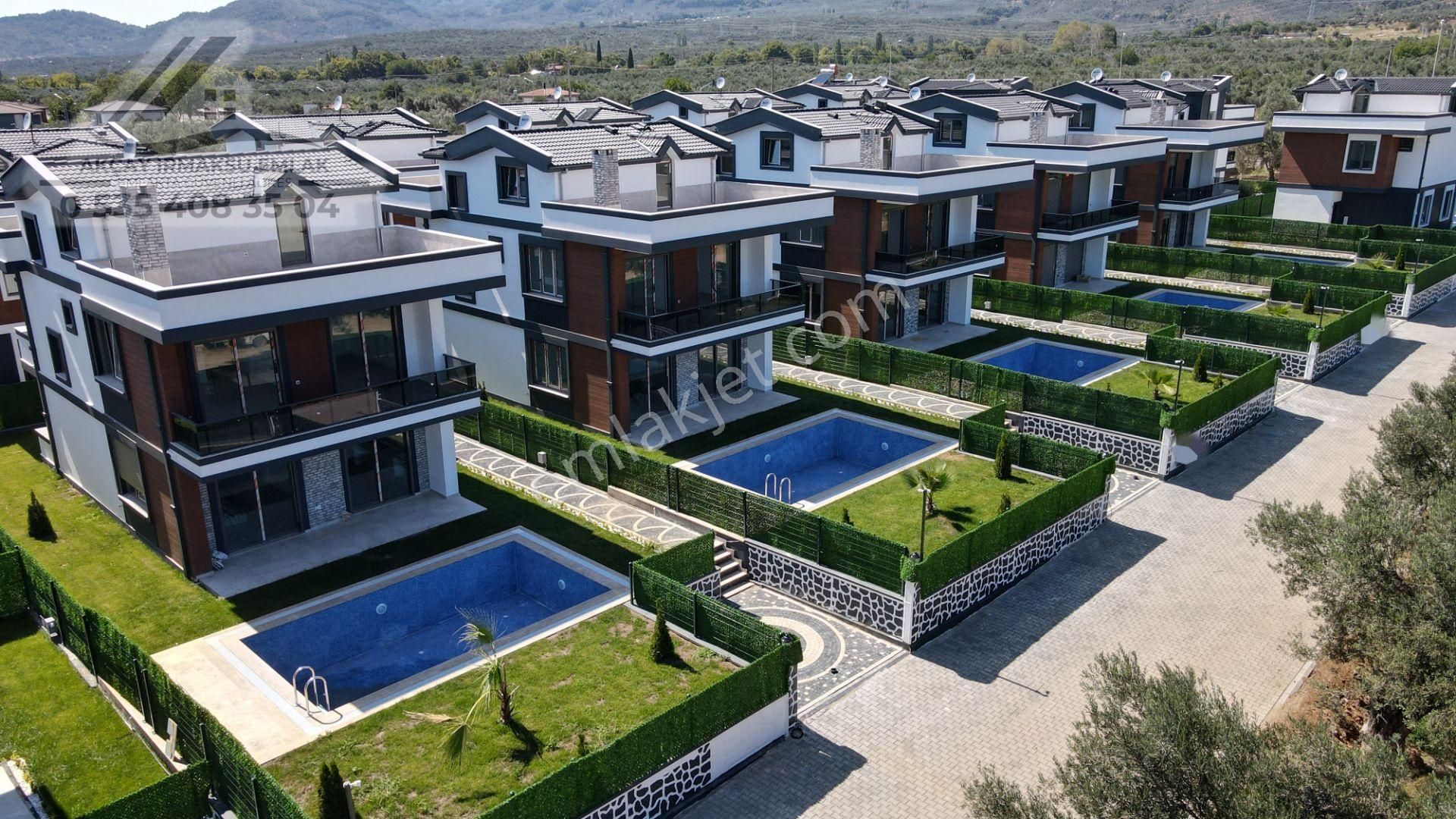 Edremit Güre Satılık Villa Irmaksudan Güre De Deniz Manzaralı Müstakil Havuzlu 4+1 Villa