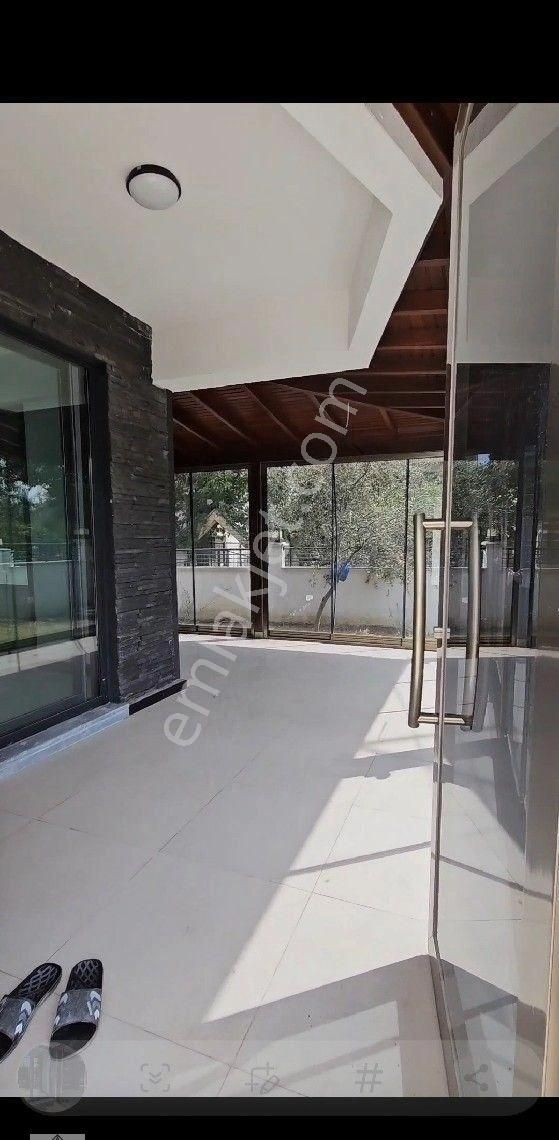 Edremit Çamlıbel Deniz Tarafında Satılık Villa - Görsel 9