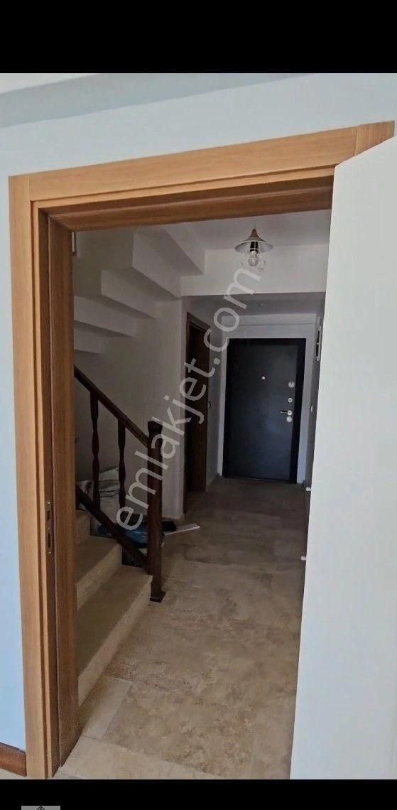 Edremit Çamlıbel Deniz Tarafında Satılık Villa - Görsel 12