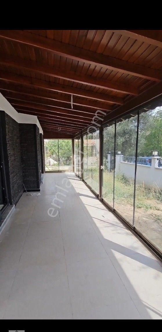 Edremit Çamlıbel Deniz Tarafında Satılık Villa - Görsel 21