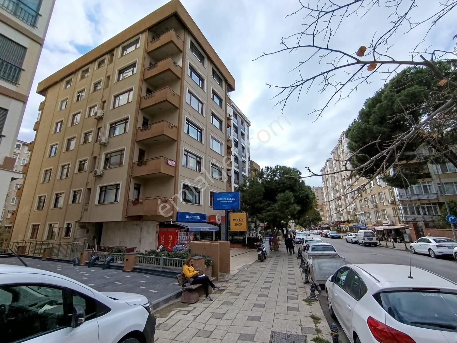 Kadıköy Bostancı Marmaraya Yakın Kiralık Daire Bostancı Ali Nihat Tarlan Cd. Marmaray Ve Sahile Yakın Geniş 3+1