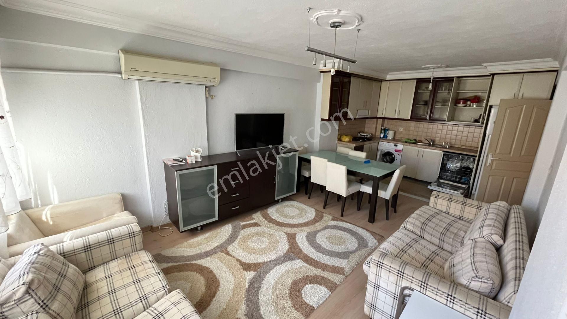 Marmaris Sarıana Satılık Daire Sarıana Mahallesinde 2+1 Kiracısız Açık Mutfak Düz Daire