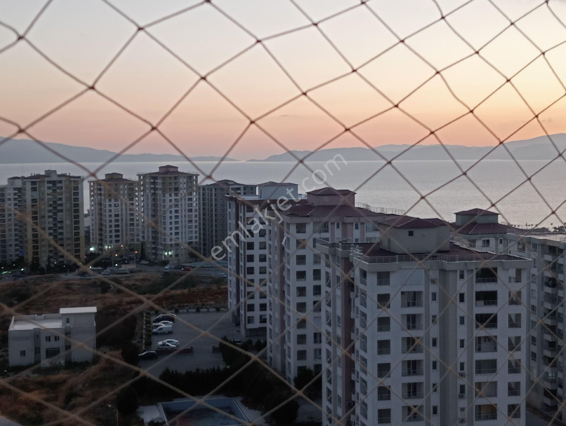 Kuşadası Değirmendere Satılık Daire Yılsonu İndirimli 2+1 Deniz Manzaralı Kuşadası