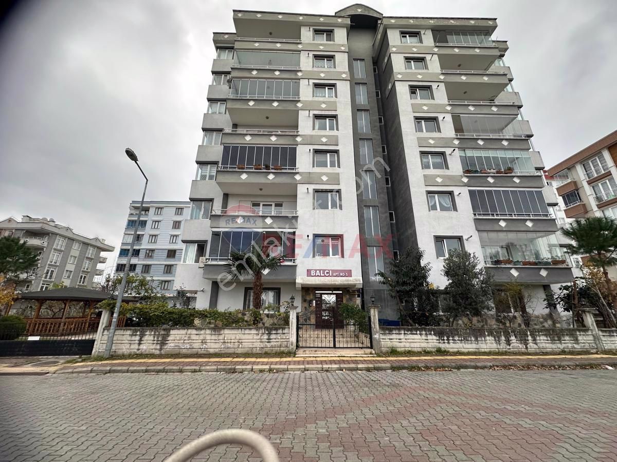 Atakum Yenimahalle Satılık Daire Remax Ufuk'tan Tramvay Altında 3+1