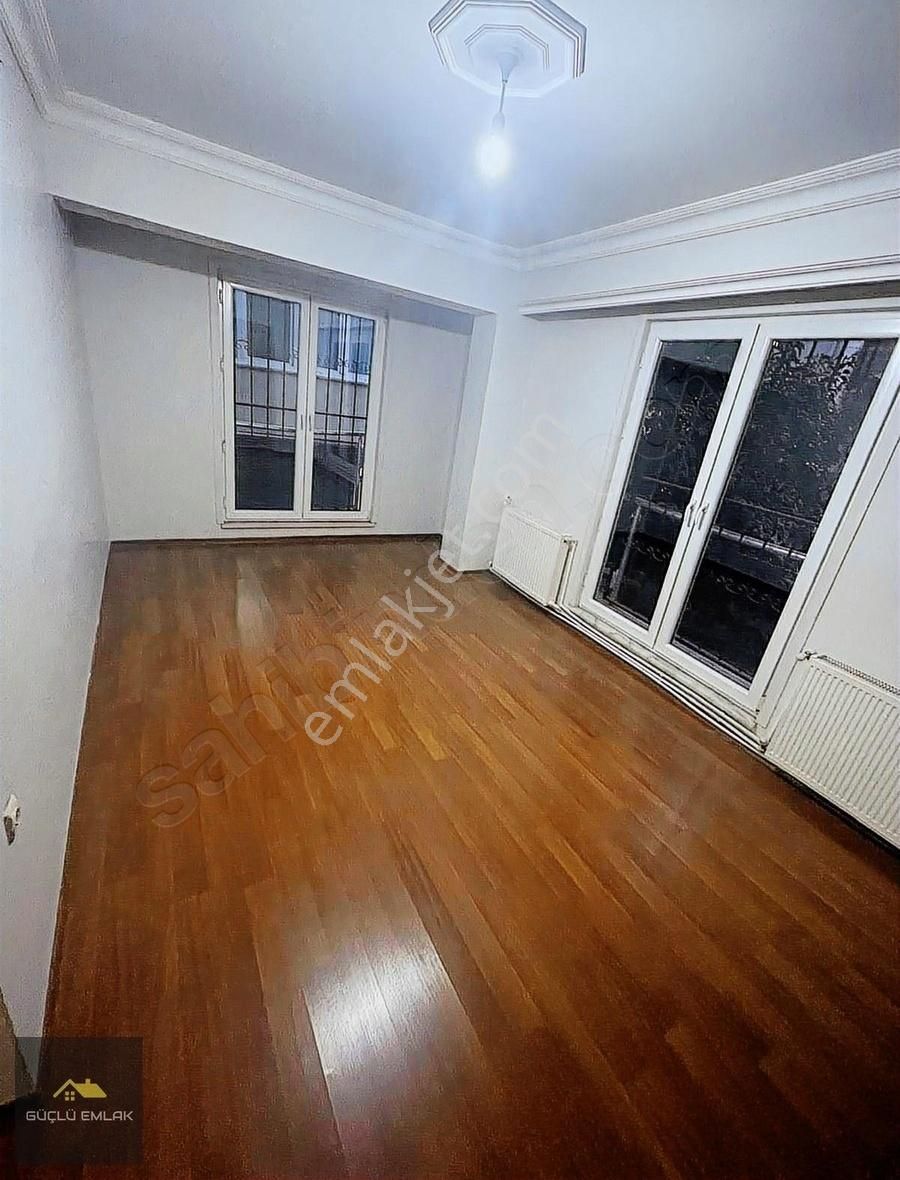 Küçükçekmece Halkalı Merkez Kiralık Daire Halkalı Merkez Mah. Yüksek Giriş 2+1 75 M2 8 Yıllık Kiralık Dair