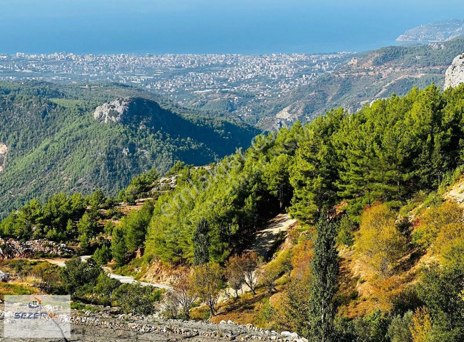 Alanya Bademağacı Satılık Tarla Muhteşem Deniz Manzaralı Arsa