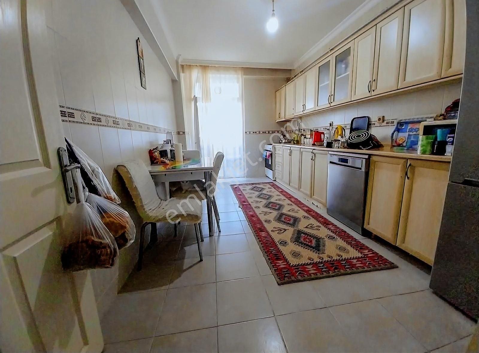 Çorlu Muhittin Satılık Daire Acil Satılık Muhittin Mah. Ebeveyn Banyo,140m2 3+1 Satılık Daire