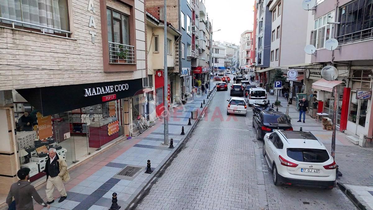 Biga Sakarya Satılık Dükkan & Mağaza Çarşı İçerisinde Kurumsal Kiracılı Satılık İş Yeri