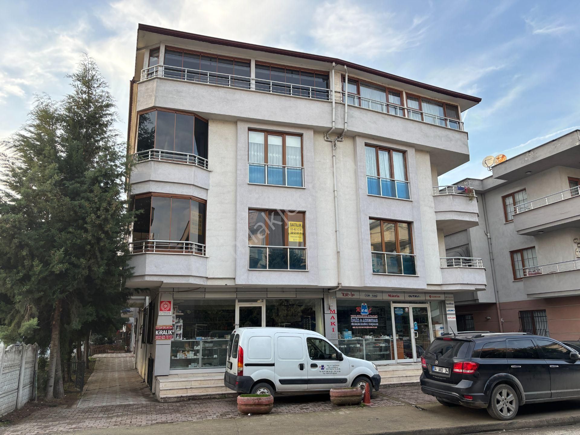 Düzce Merkez Şerefiye Satılık Daire Şerefiye Mah'de 2+1 100 M2 Satılık Arakat Daire