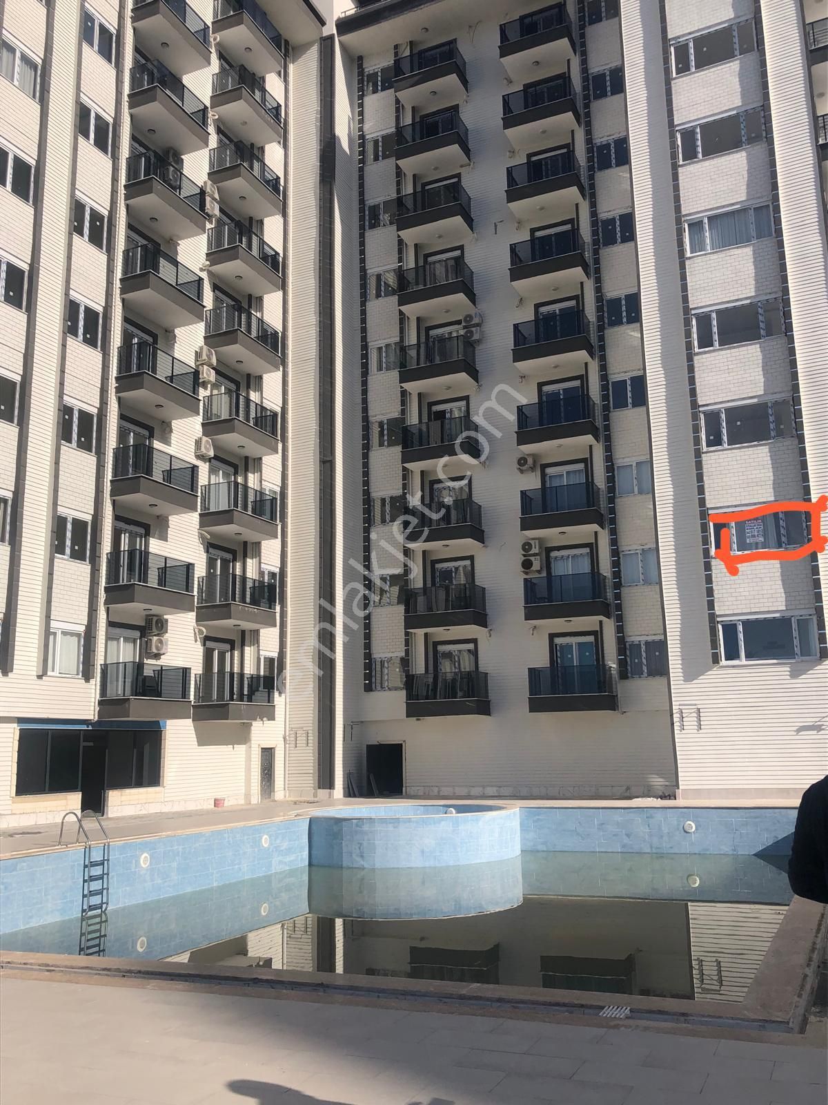 Alanya Avsallar Satılık Daire Antalya Alanya Avsallar 'da Satılık Sıfır Eşyalı 1+1 Daire