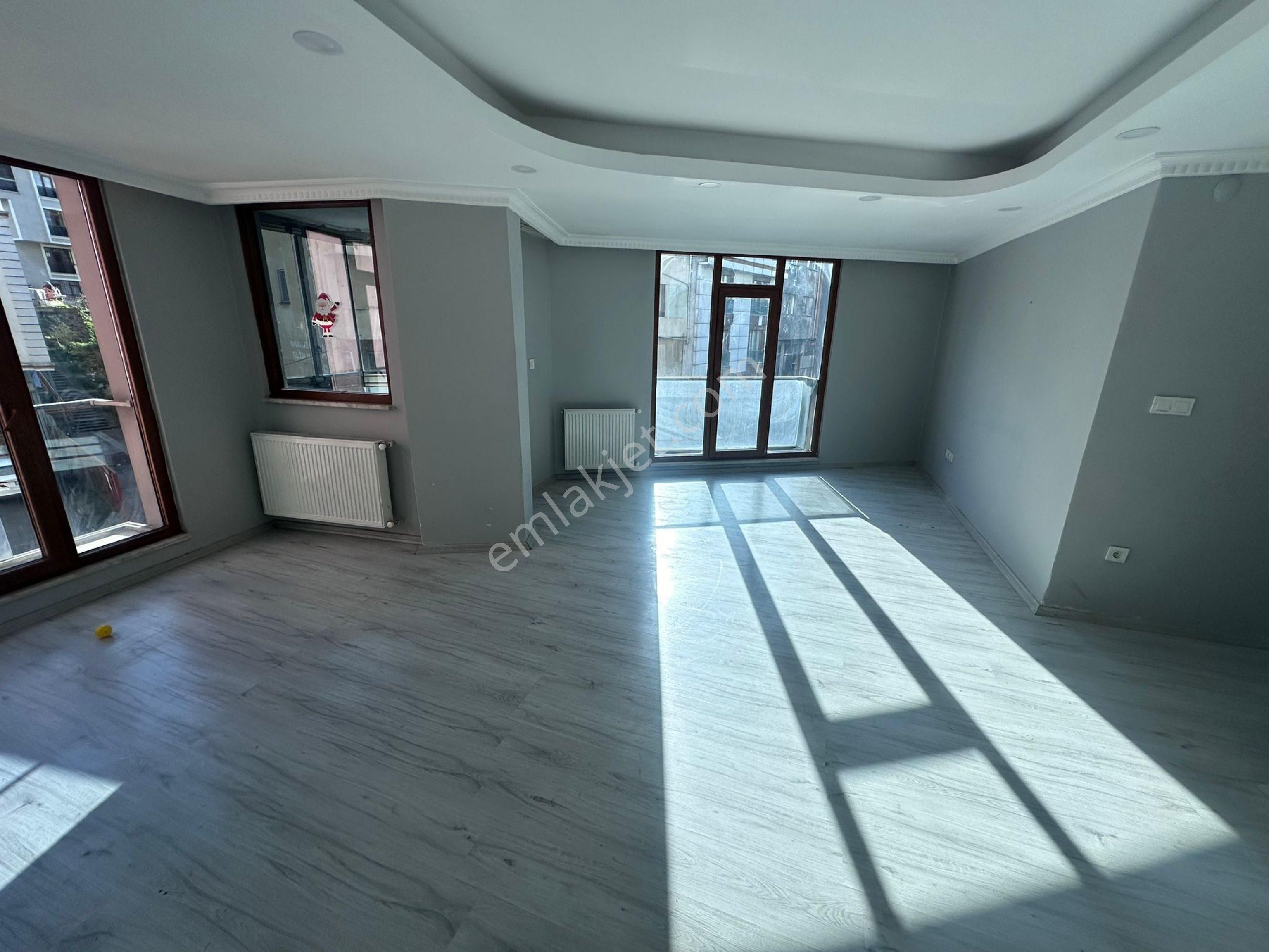 Kağıthane Çağlayan Kiralık Daire Kiralık 2 + 1 Cadde Üzeri Ultra Lüks Daire Metro Metrobüse Yakın