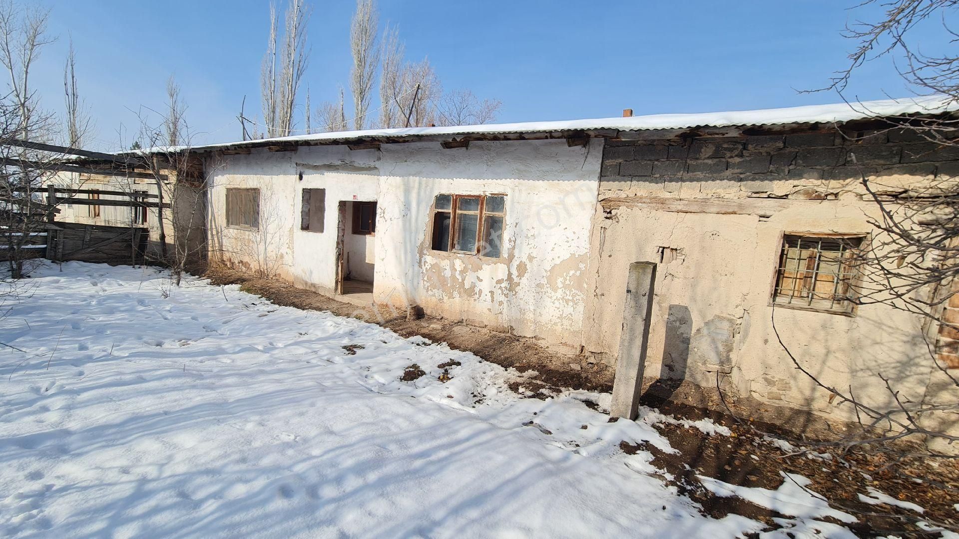 Sivas, Çınar Emlak & İnşaattan, Karşıyaka'da, 350 M2 Ticari İmarlı, Yatırımlık, Hisseli Tapu