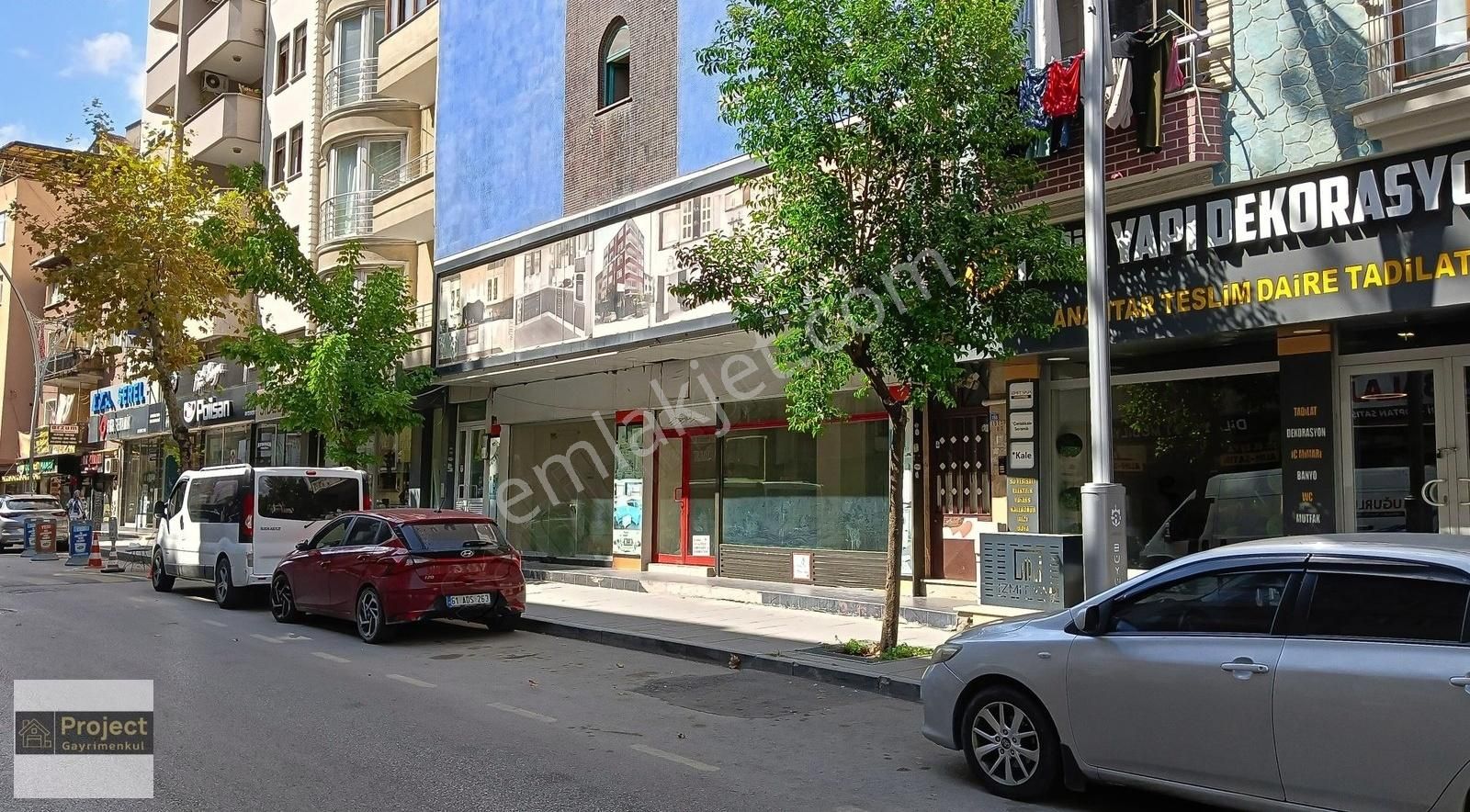 İzmit Kadıköy Kiralık Dükkan & Mağaza C21 Project'ten Turan Güneş Caddesinde Kiralık 4 Katlı Mağaza