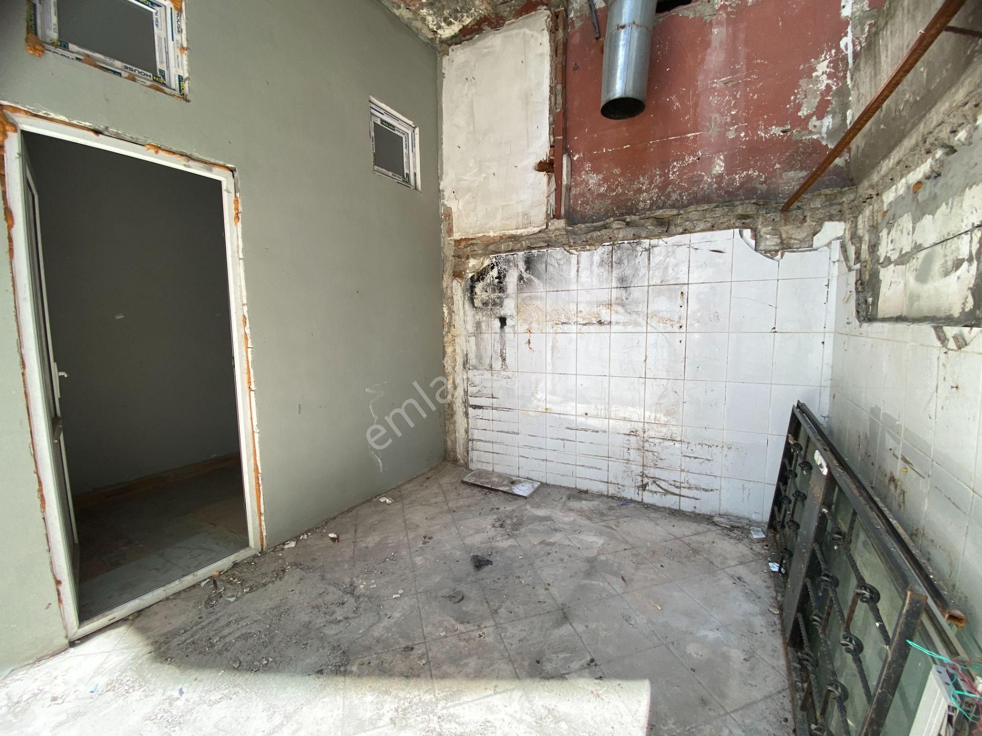 İzmir Hatay Nokta'da Satılık Boş Dükkan - Görsel 21