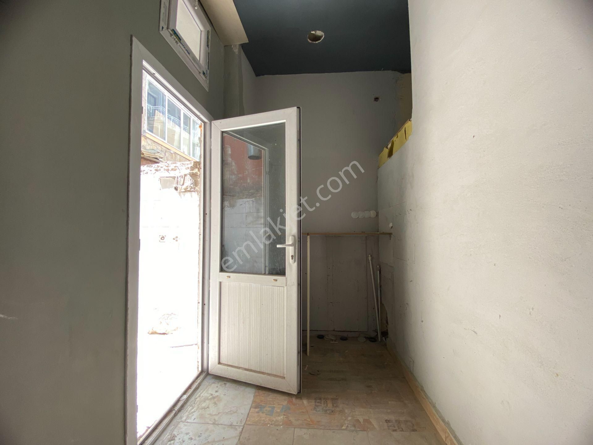 İzmir Hatay Nokta'da Satılık Boş Dükkan - Görsel 19