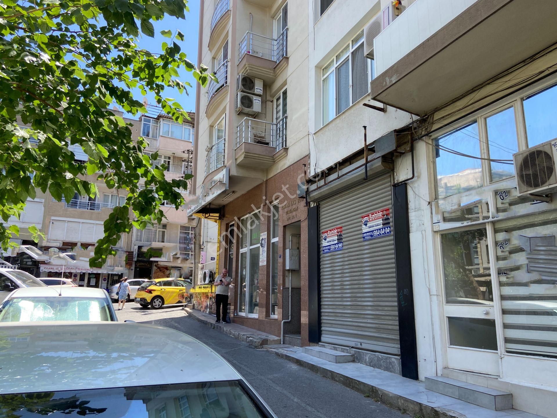 İzmir Hatay Nokta'da Satılık Boş Dükkan - Görsel 27