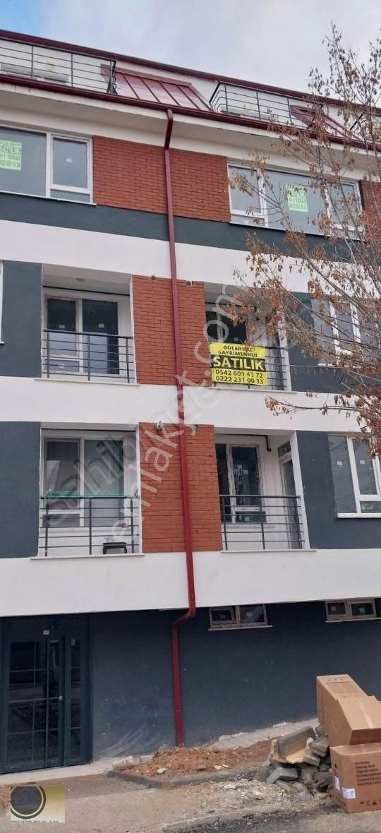 Odunpazarı Yıldıztepe Satılık Daire Yıldıztepede Ara Kat - Sıfır - Satılık 2+1 Daire