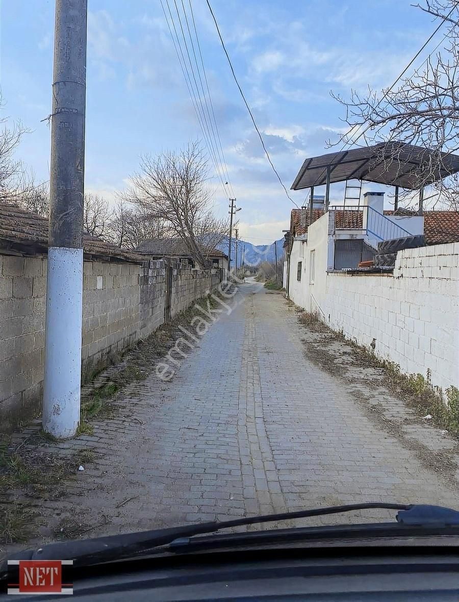 İncirliova Sınırteke Satılık Konut İmarlı Konut İmarlı,1250 M,yerleşimin Arasında,emsallerinden Uygun