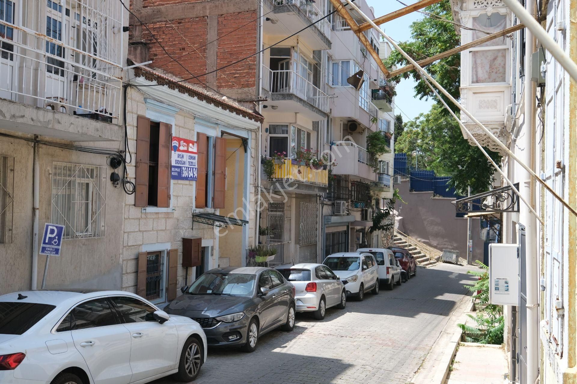 Konak Mithatpaşa Kiralık Müstakil Ev İzmir Karantina’da Kiralık Bakımlı Rum Evi