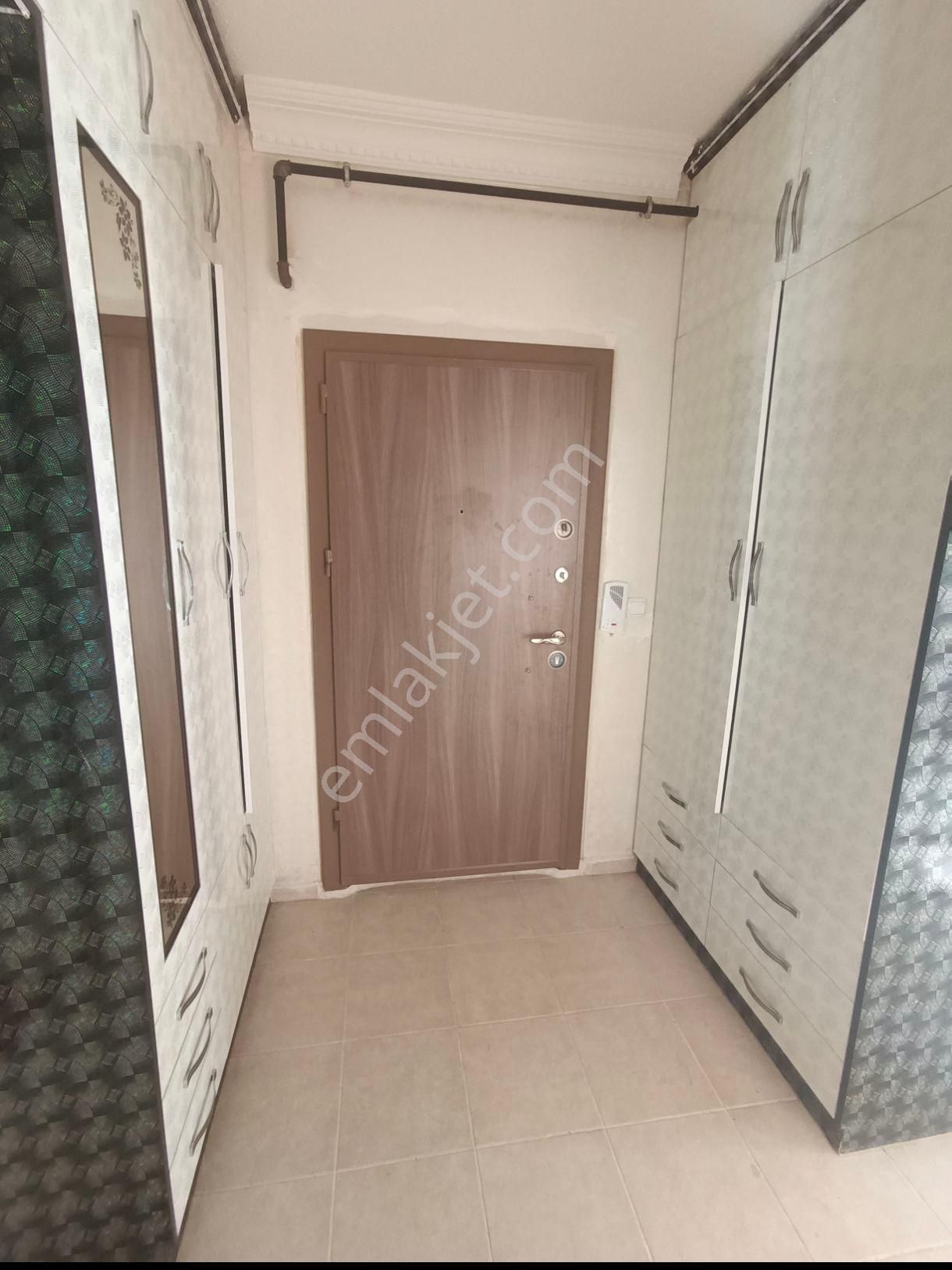 Kilis Merkez Helvacıoğlu Kiralık Daire Takas Gayrimenkul & Danışmanlık' Dan Kiralık 2+1 Karataş Toki