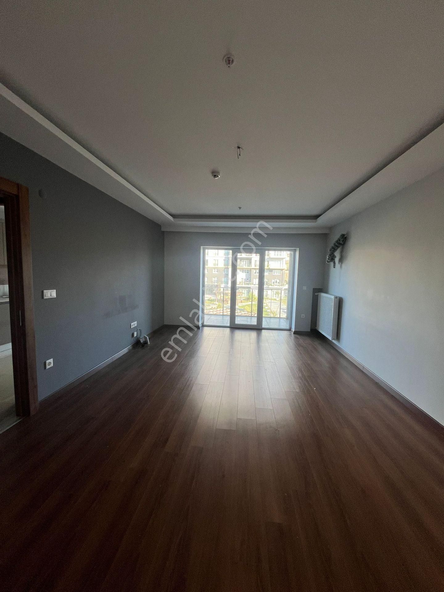 Büyükçekmece Kumburgaz Kiralık Daire Büyükçekmece 212 Sea Plam Kiralık 2+1 Boş Daire