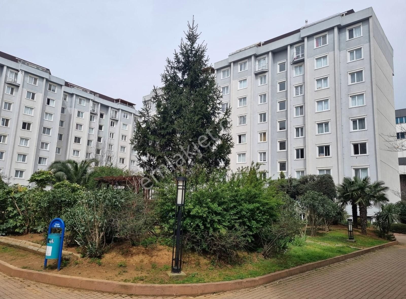 Sancaktepe Eyüp Sultan Kiralık Daire Erciyes'den Sardunya Evlerinde Yüzme Havuzlu 3+1 , 7/24 Güvenlik