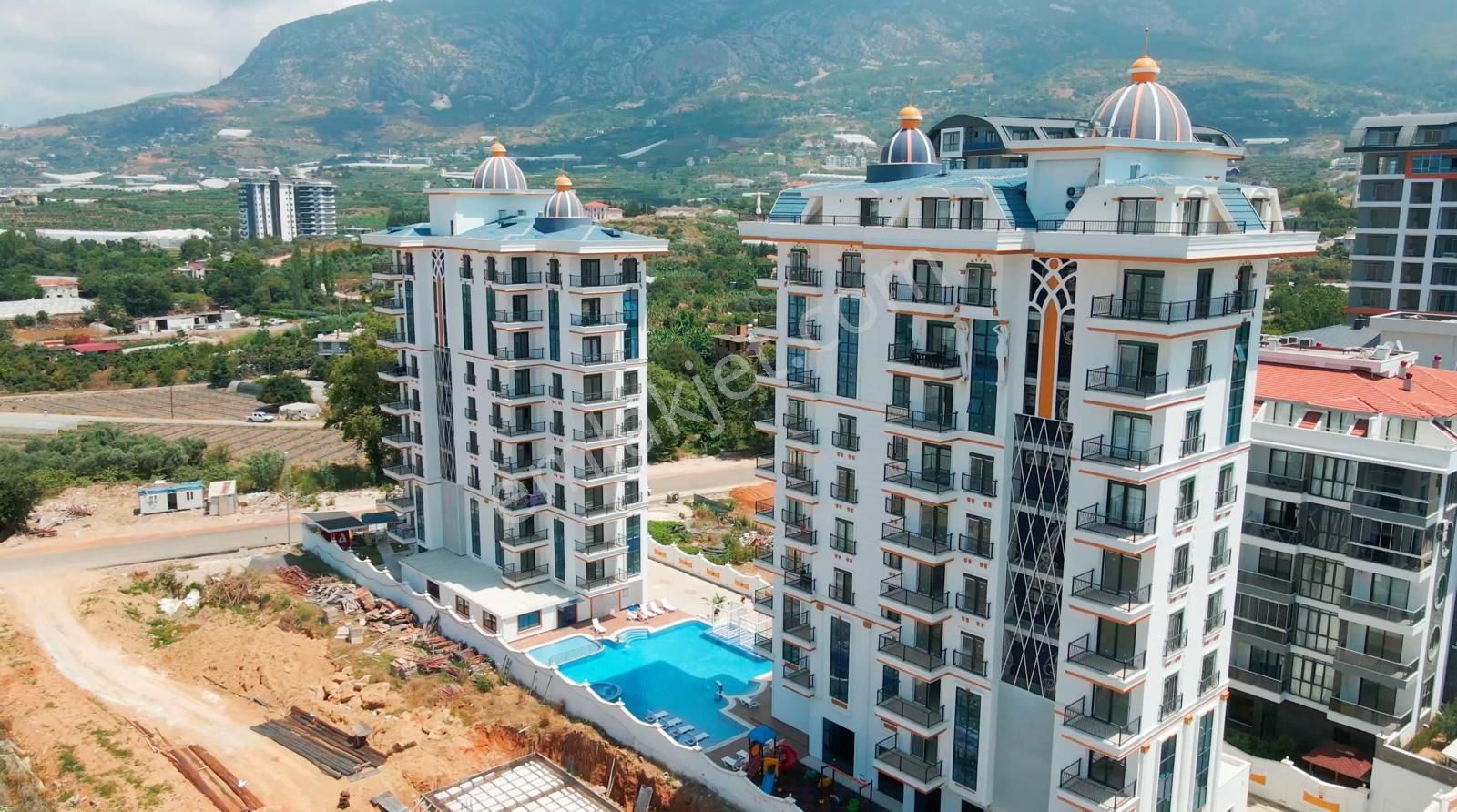 Alanya Mahmutlar Satılık Daire Alanya Mahmutlar 1+1 55m2 Full Aktiviteli Site İçeriside Çok Uygun Fırsat Daire