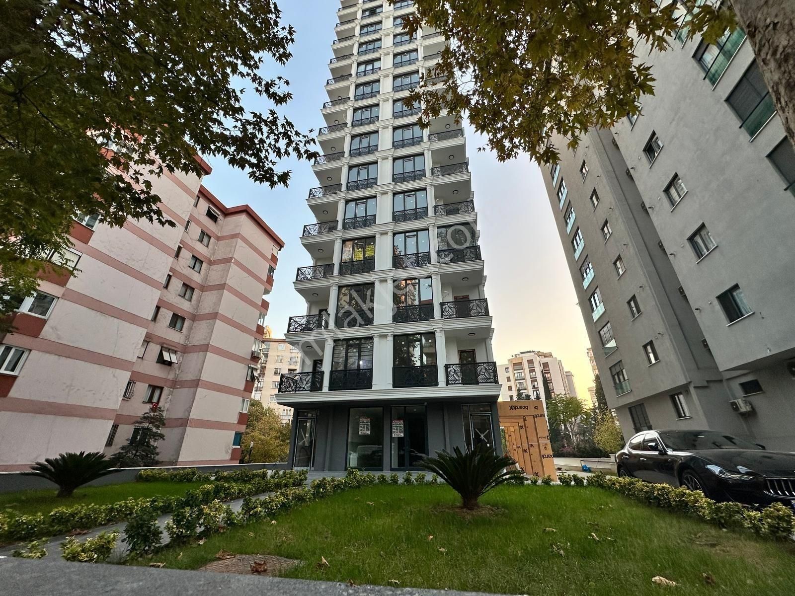 Kadıköy Bostancı Satılık Daire Met'den Bostancı'da Metroya Yakın 2024 Yapımı Balkonlu Ebeveynli